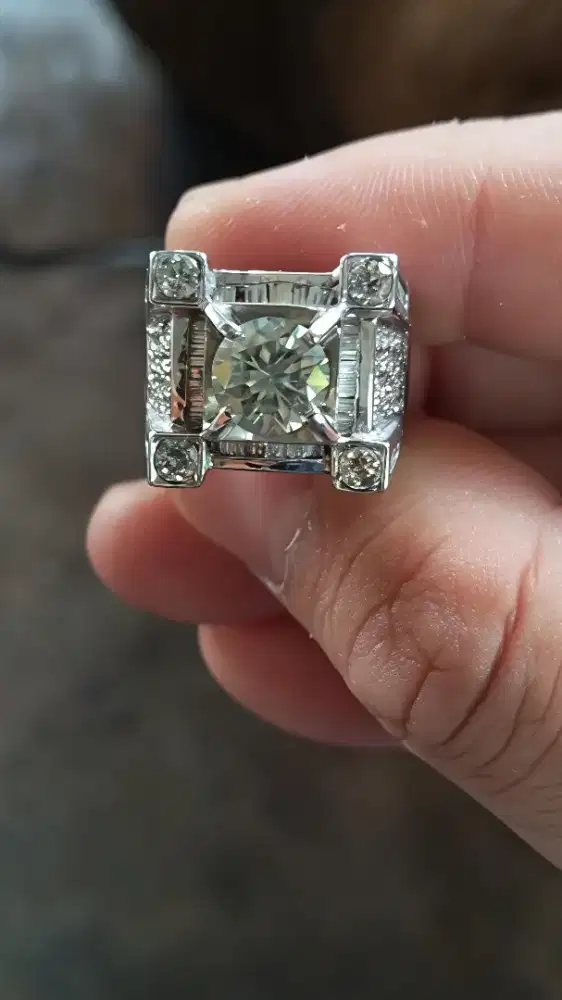Cincin berlian Mata 1,9 Carat