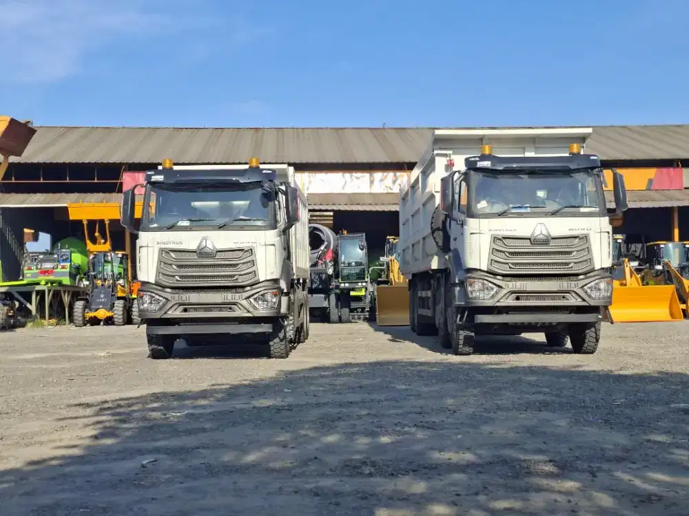 Dump Truck 8 x 4 HOWO