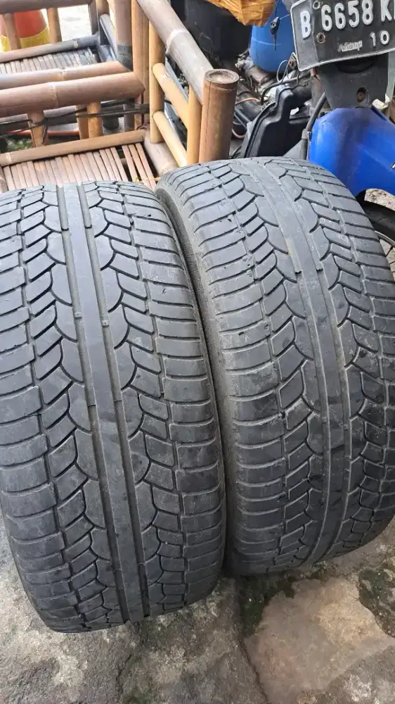 Ban mobil 285 40 22 achilles desert hawk ring 22