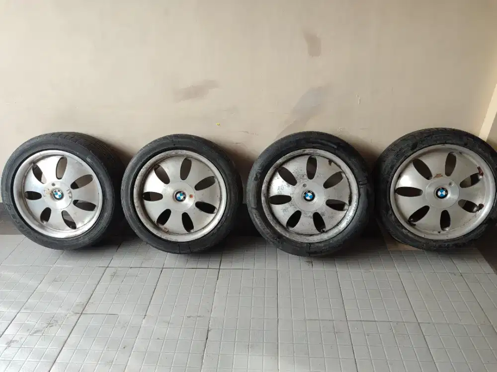 Velg BMW Compomotive Ring 17 x 7.5 England + Ban GT Radial