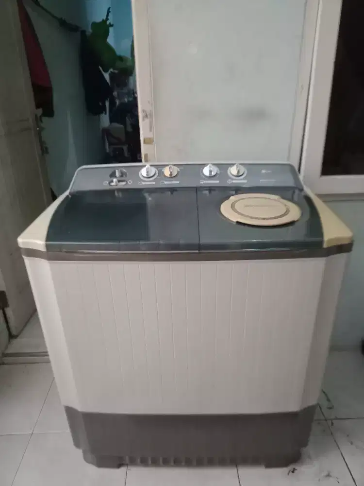 Mesin cuci LG 14 kg