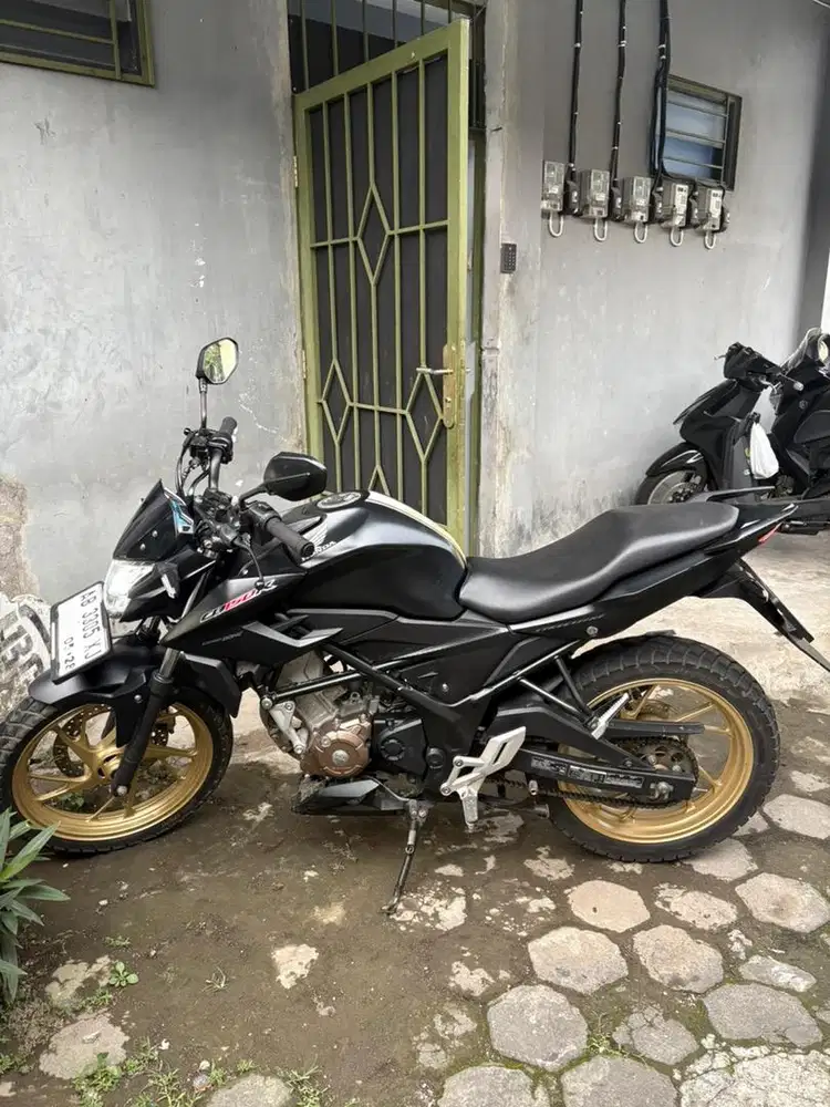 Cbr 150 2018 km renda