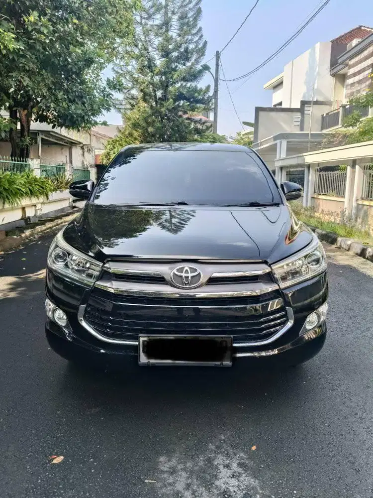 Toyota Innova V A/T Diesel 2018 Si Hitam Gress