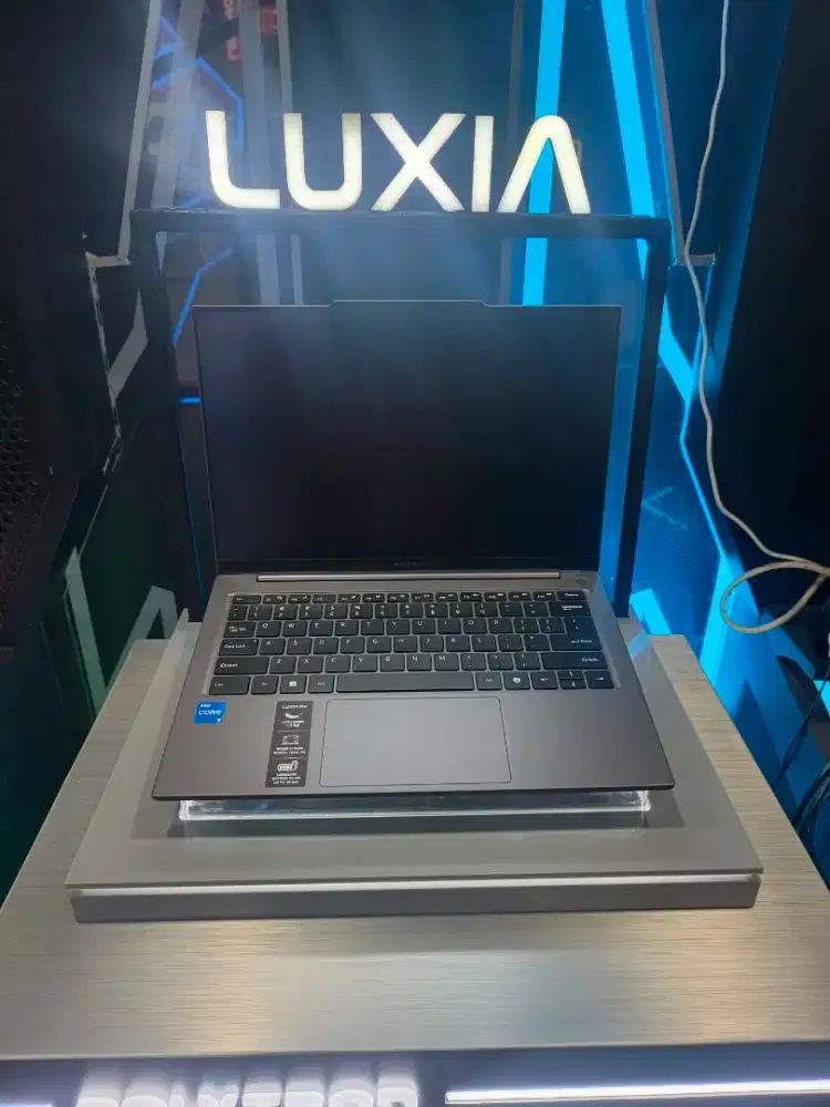POLYTRON Laptop Luxia Pro i5 Intel i5-1235U 14 16GB 256/512GB W11