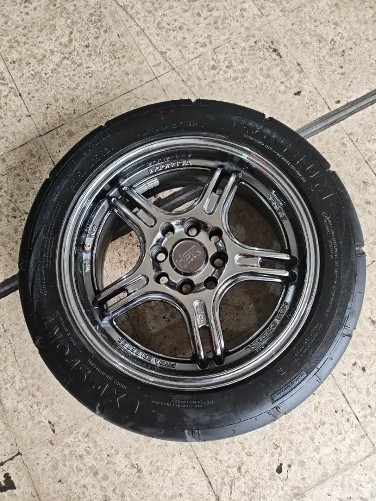 HSR FE04 R15 black chrome 95% like new bagus