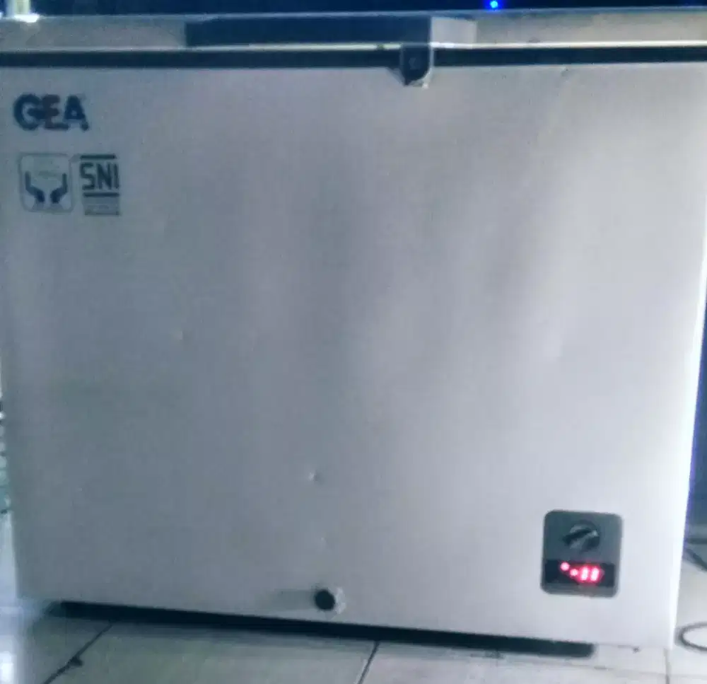 Freezer box gea 200liter