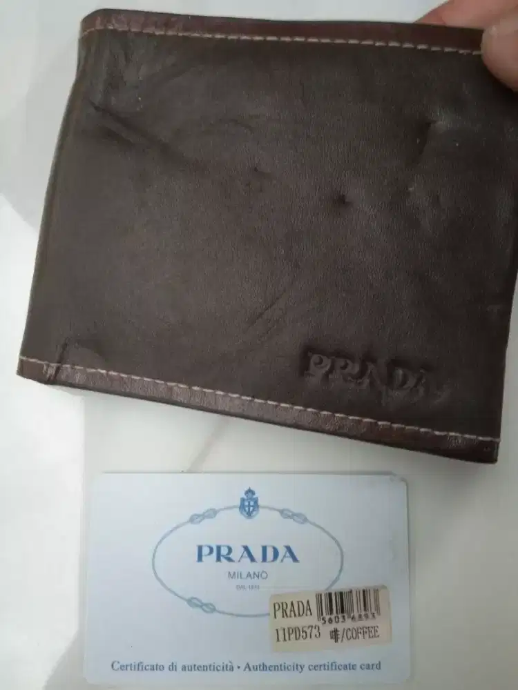 Dompet pria PRADA