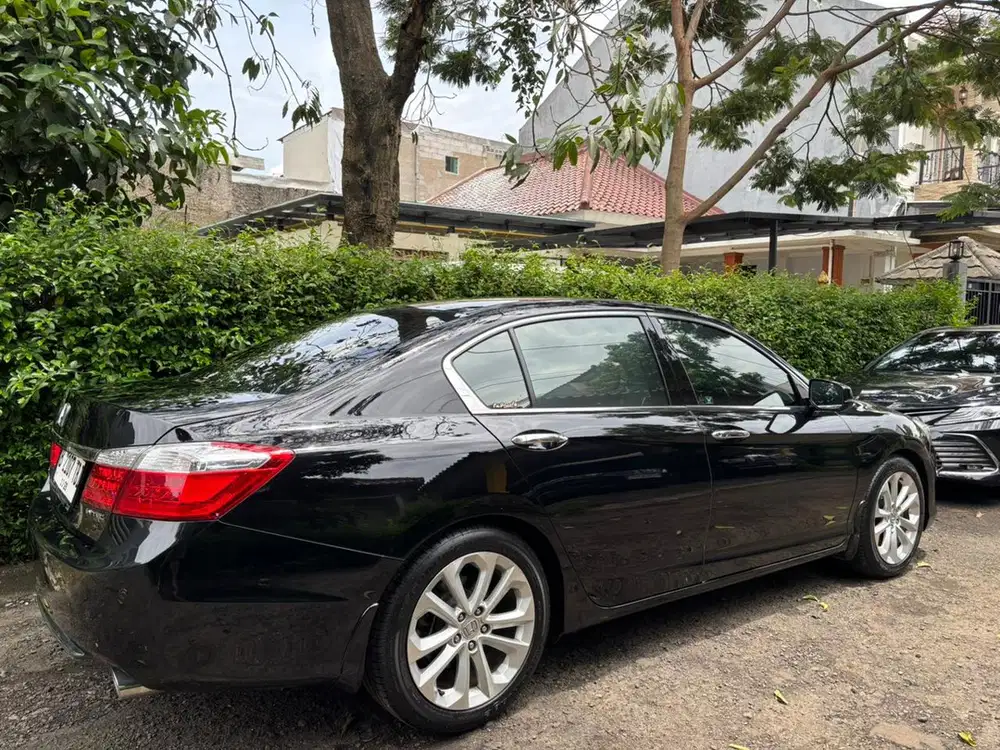 Honda Accord 2013 Bensin