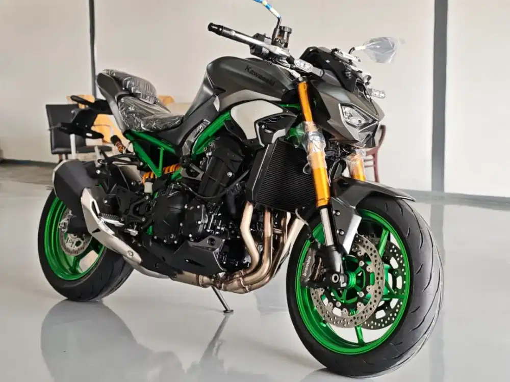 Kawasaki Z900 SE Ohlins edition 2026 - km 0 - new