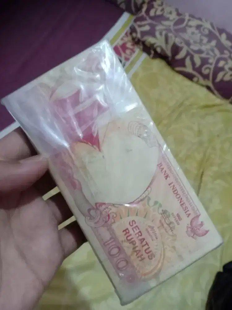 Uang Kertas Rp100 Perahu Pinisi