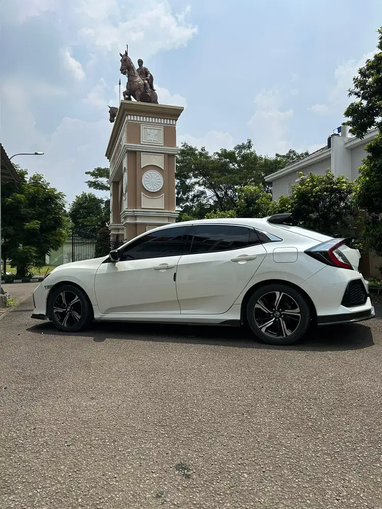 Honda Civic Hatchback 2018 Bensin