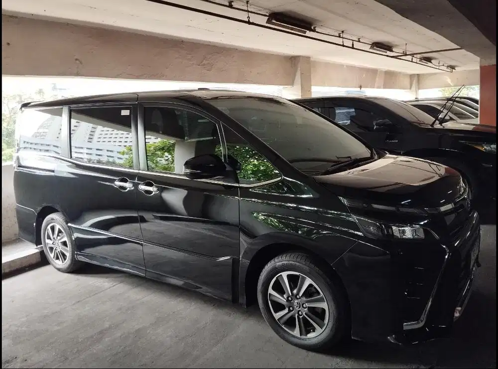Toyota Voxy 2018 Bensin
