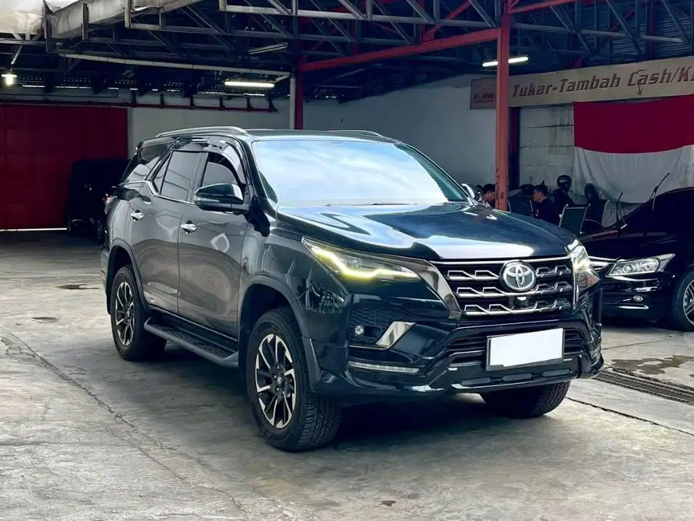 Toyota Fortuner VRZ GR 2.8 AT
2022