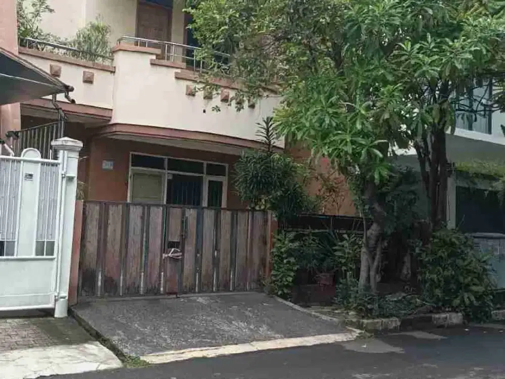 Rumah taman permata buana