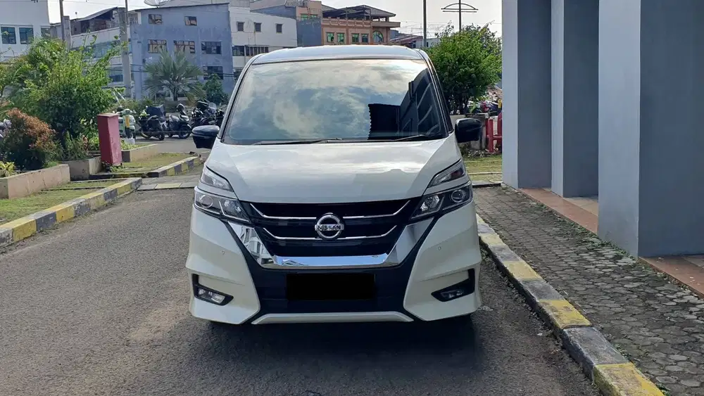 [ GARANSI 5TH ] nissan Serena 2.0 HWS High Way Star Two Tone 2019/2020