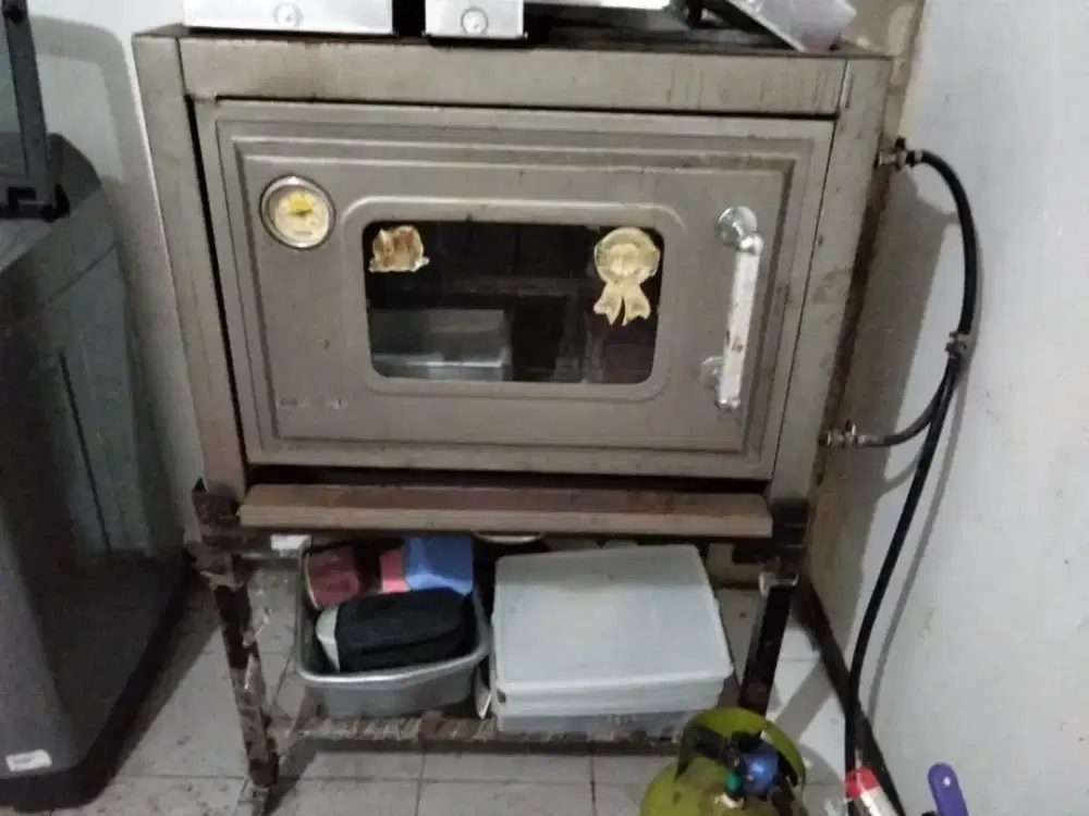 Preloved Oven Gas Golden Stars