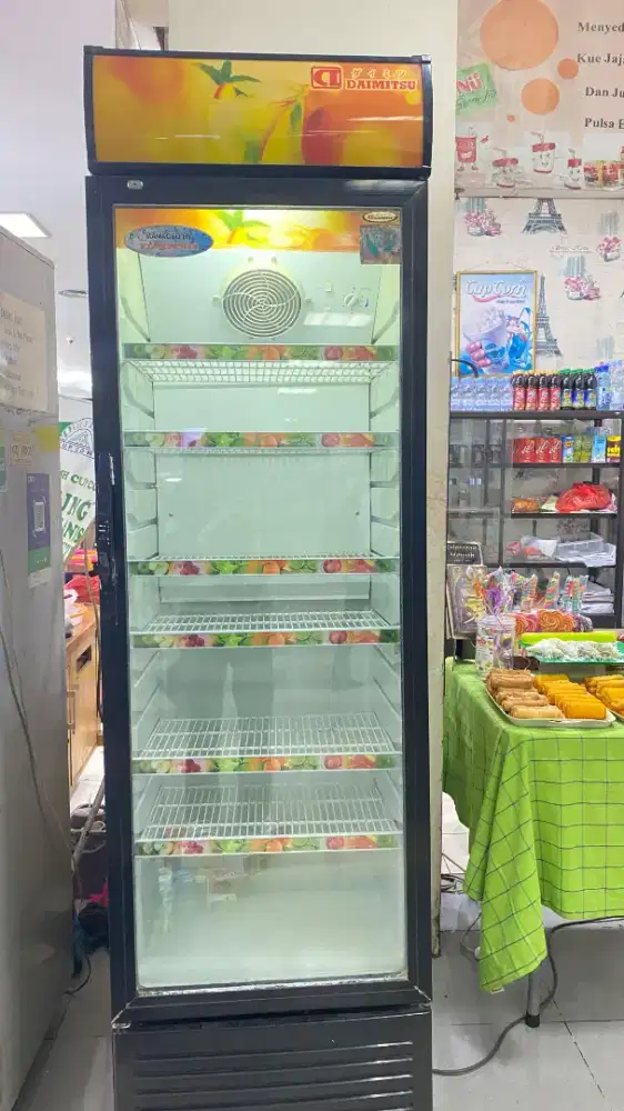 Di Jual Showcase Daimitsu