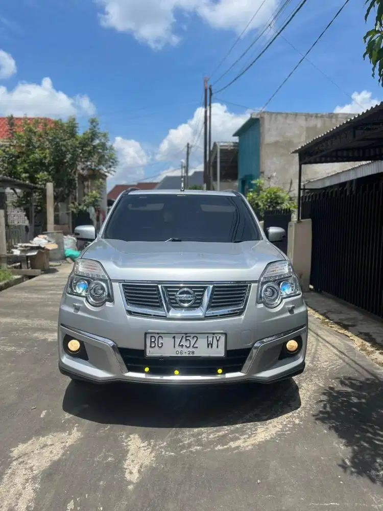 Nissan X Trail Urban Selection 2.5 CVT