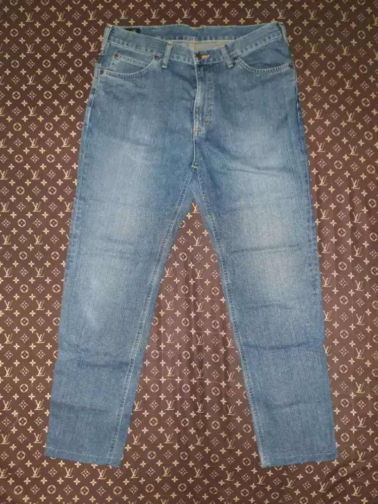 Celana Blue Jeans Merk LEE