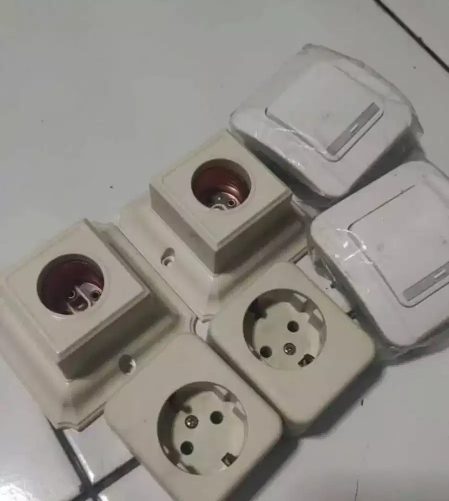 perlengkapan listrik