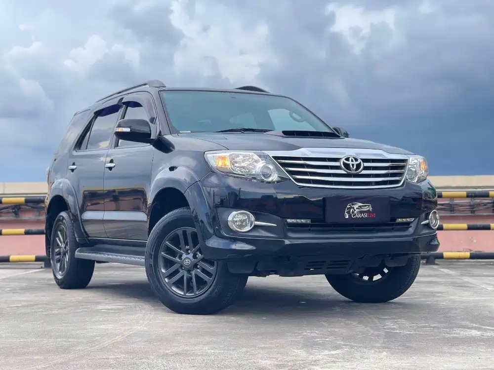 Fortuner VNT 2.5 G 2015 Toyota Diesel Disel Solar Automatic Hitam TRD