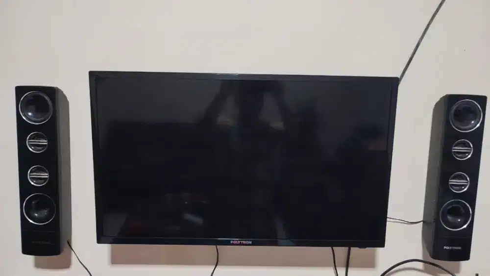 Televisi polytron + 2 speaker