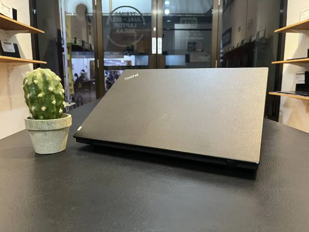 LENOVO THINKPAD T480 // RAM8 // BACKLIT