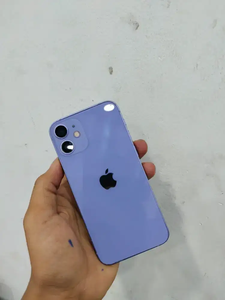 I-Phone 12 mini 64 gb siap pakai