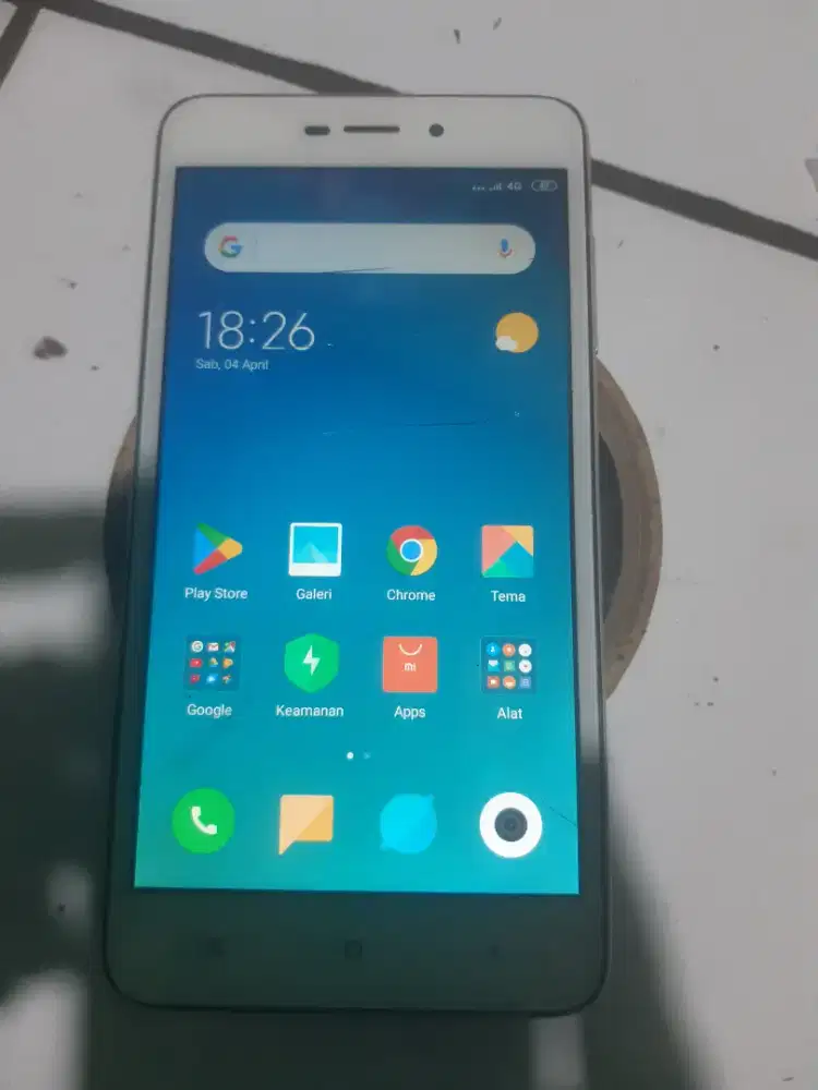 Xiaomi redmi 4a 2/32gb min retak