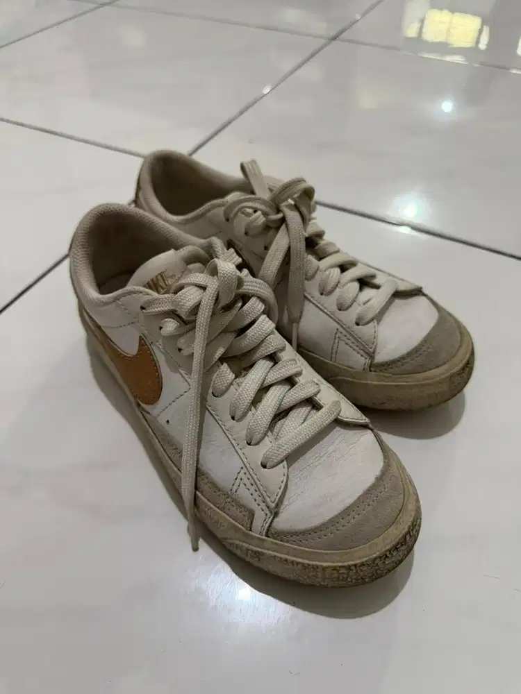 Sepatu anak anak nike