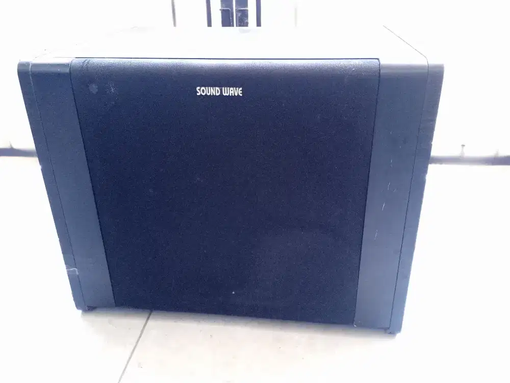 Subwoofer aktif 12 in suara makjos