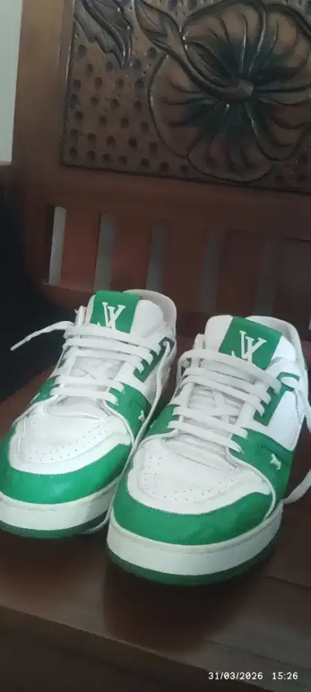 SEPATU LV ITALIA MATERIAL KULIT