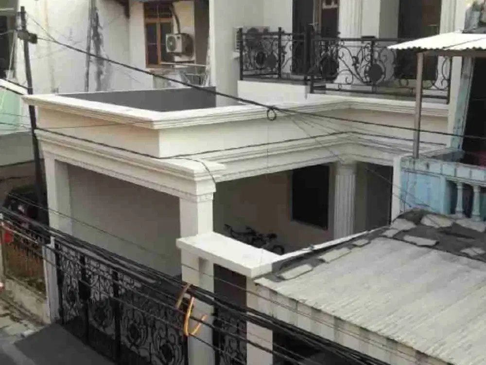 RUMAH MEWAH DI PONDOK KELAPA