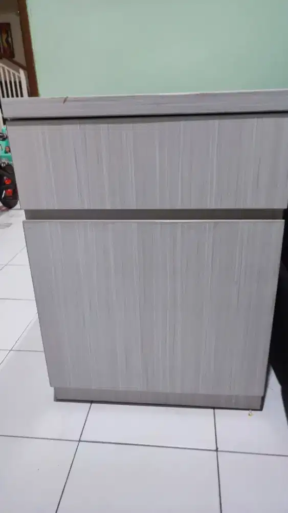 Lemari serbaguna cantik