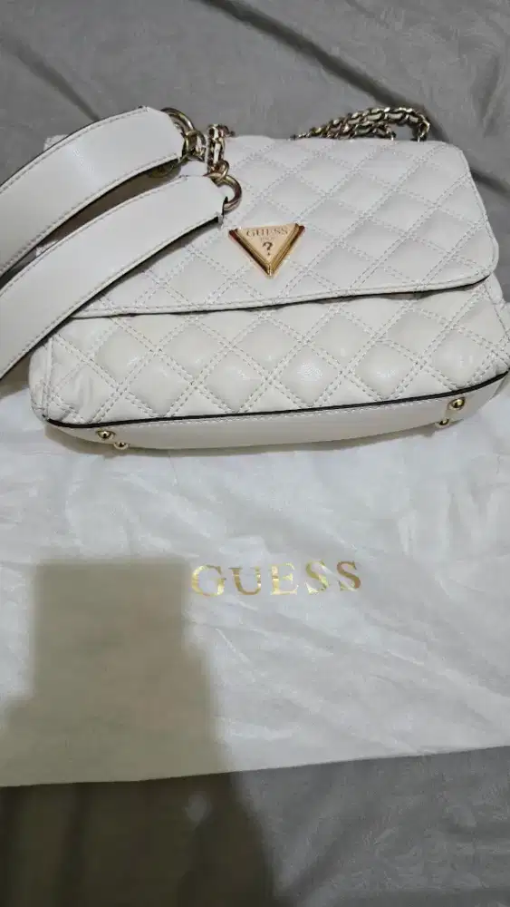 Tas Guess Ori beli di Margocity Depok