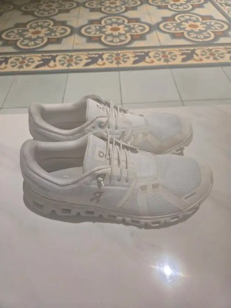 On Cloud original uk8