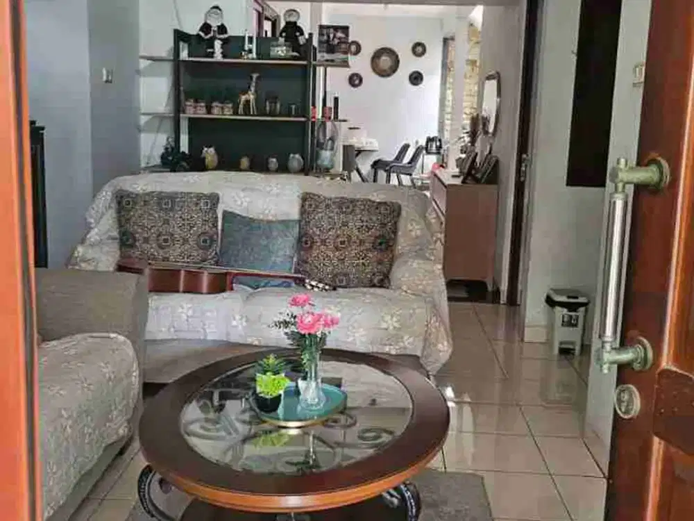 Dijual cepat rumah 2 lantai di cluster Garden Terrace Grand Wisata Tambun selatan Bekasi