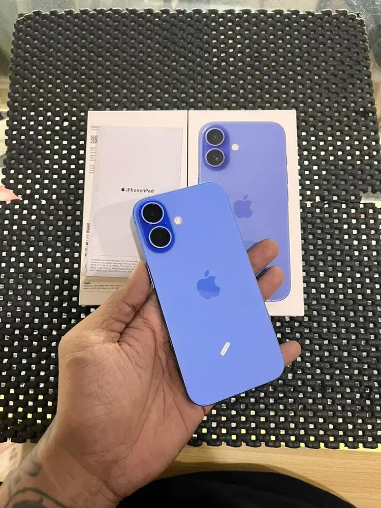 Iphone 16 128GB ibox garansi on April 2026