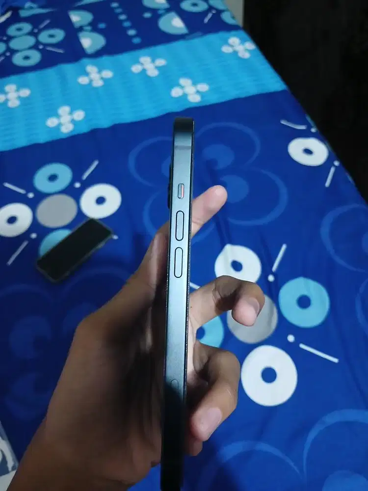 iphone 13 128gb ibox midnight pemakaian anak 14 tahun