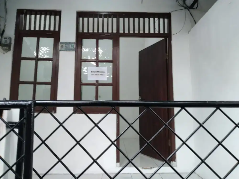 Rumah sangat strategis disewakan