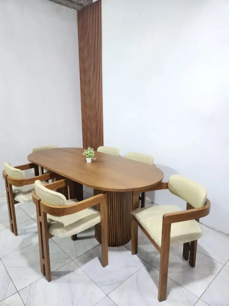 Silahkan di order bosku kami dari Jepara siap mlayani semua prabotnya