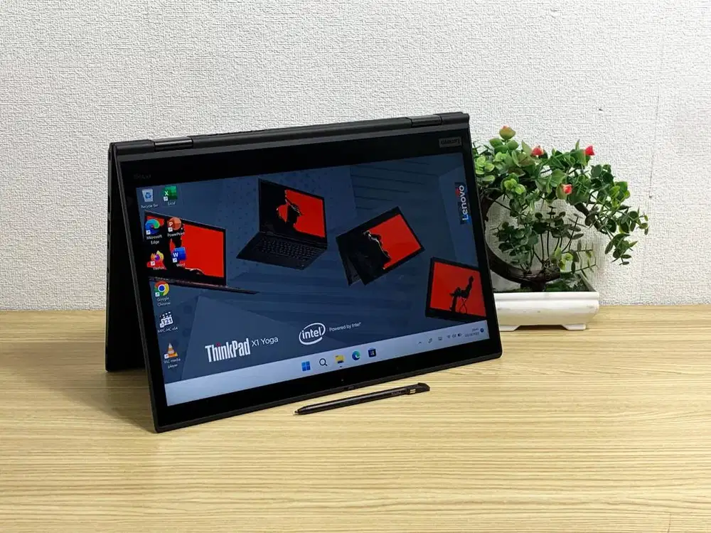 Lenovo X1 Yoga Gen 3 Layar 2K Core I5 Gen 8 8GB/256GB Touchscreen 360°