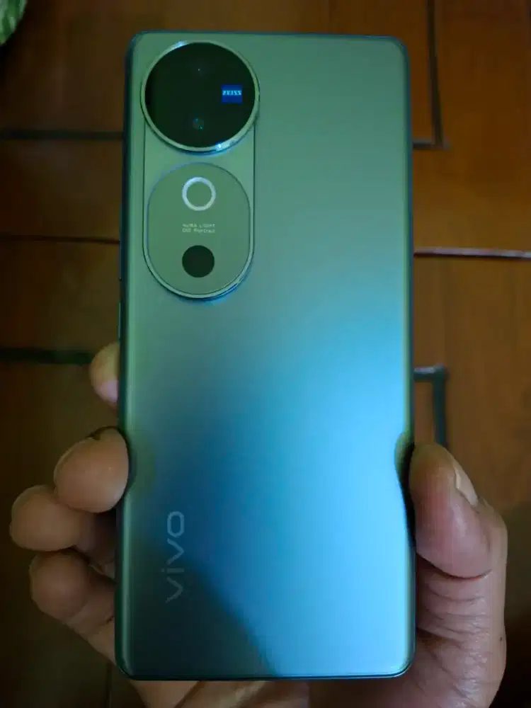 Vivo V40 5G 12/256 Like New