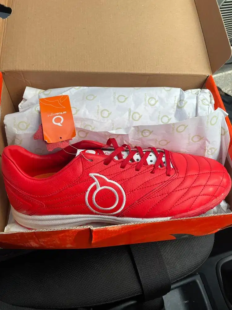 Dijual sepatu futsal Specs El Tiburon V2 IN Original