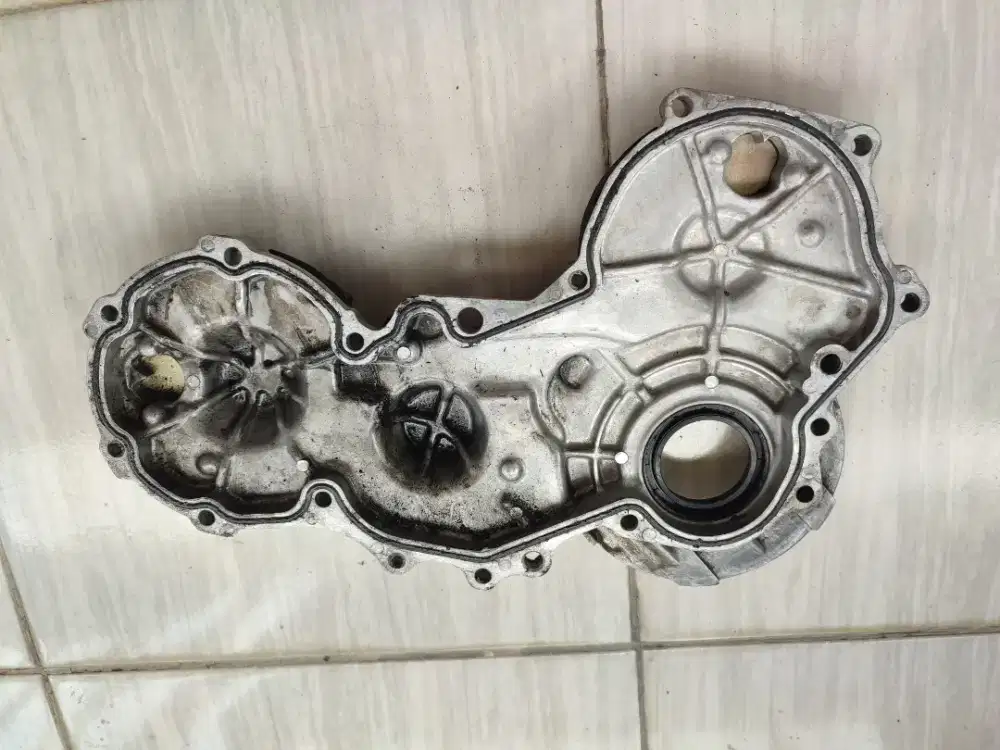 Cover Timing Gear Isuzu Panther