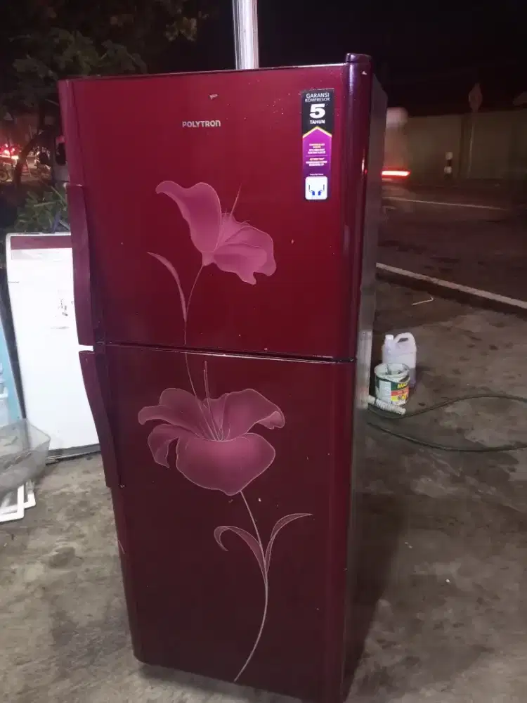 Kulkas 2 pintu Polytron ori