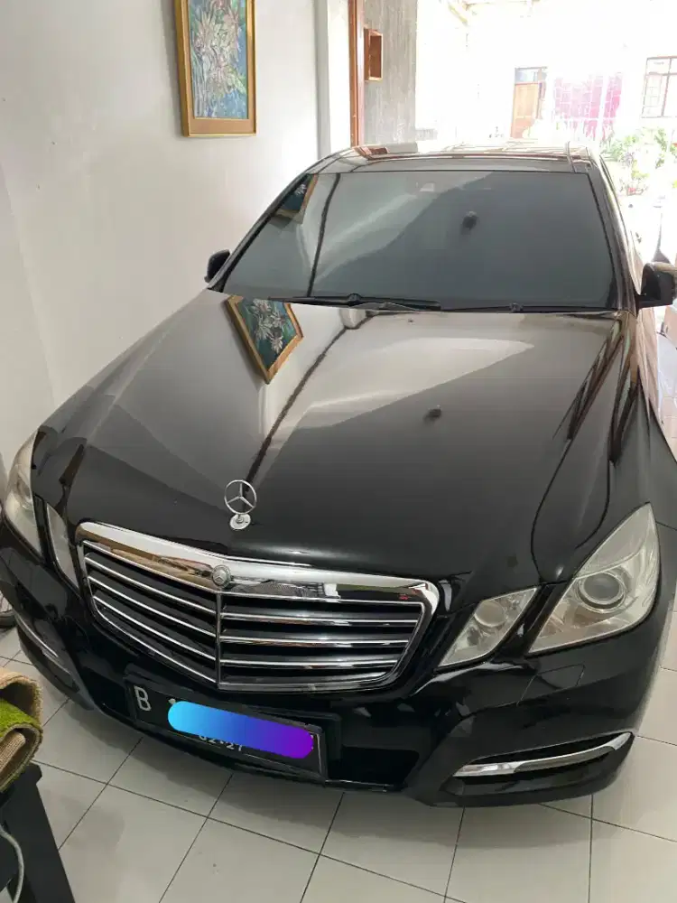Mercedes benz E300 pajak panjang 2027