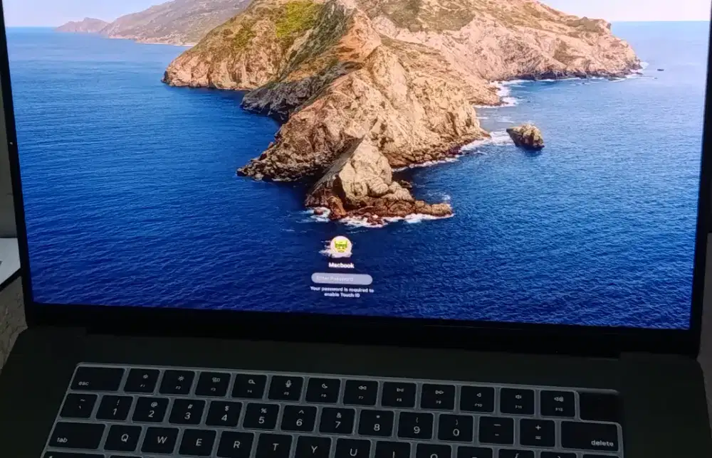 MACBOOK PRO M4 16 inch 24 Gb 512 storage masih garansi internasional