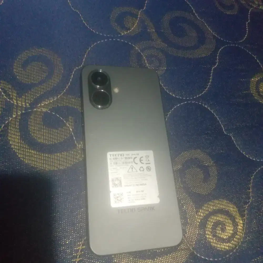 HP tecno ram8  warna Abu2