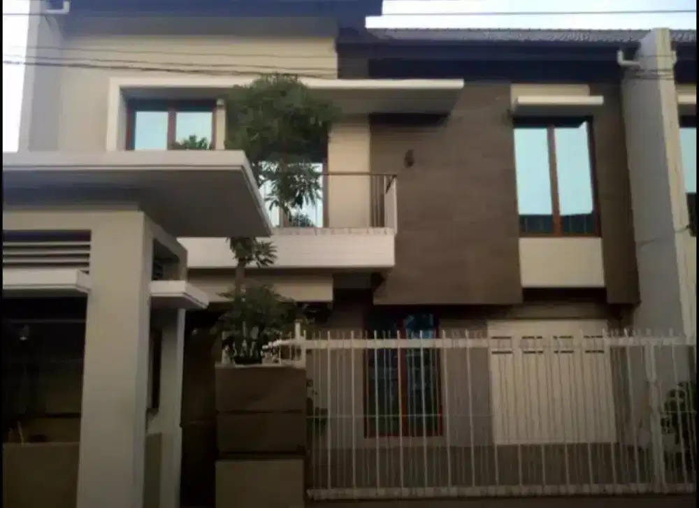 RUMAH GRESS DI KOMPLEK ELITE CIPINANG ELOK